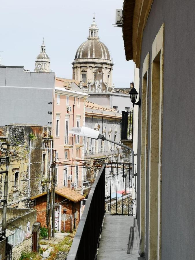 Marilor Apartments Catania Bagian luar foto