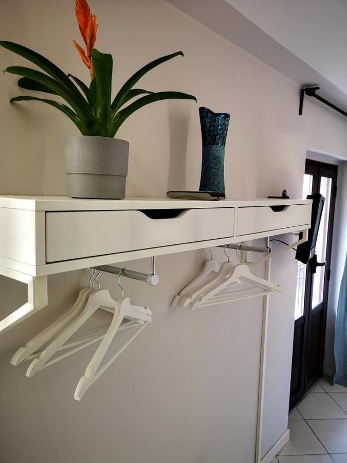Marilor Apartments Catania Bagian luar foto